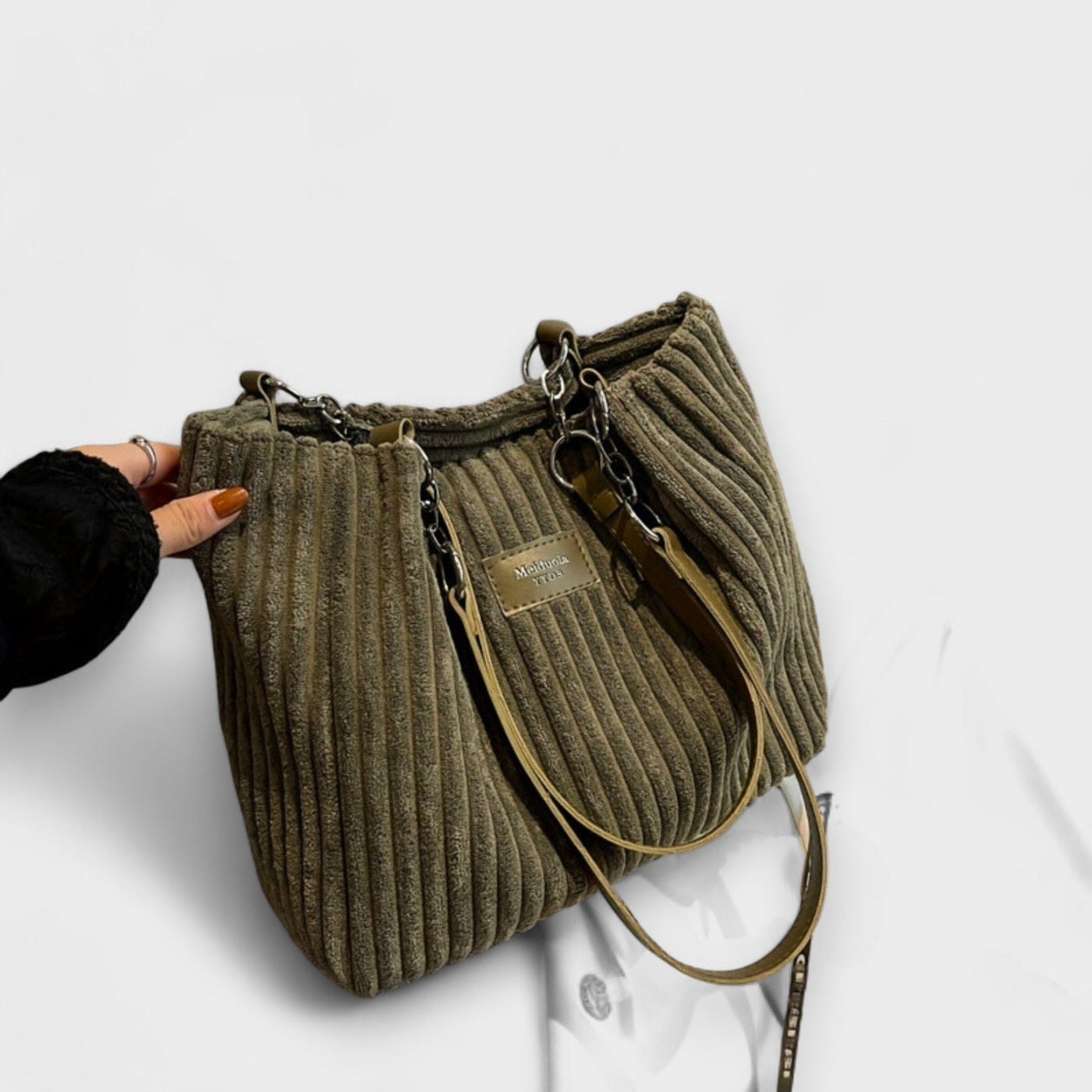 Tatiana™ | Elegantná kabelka na plece