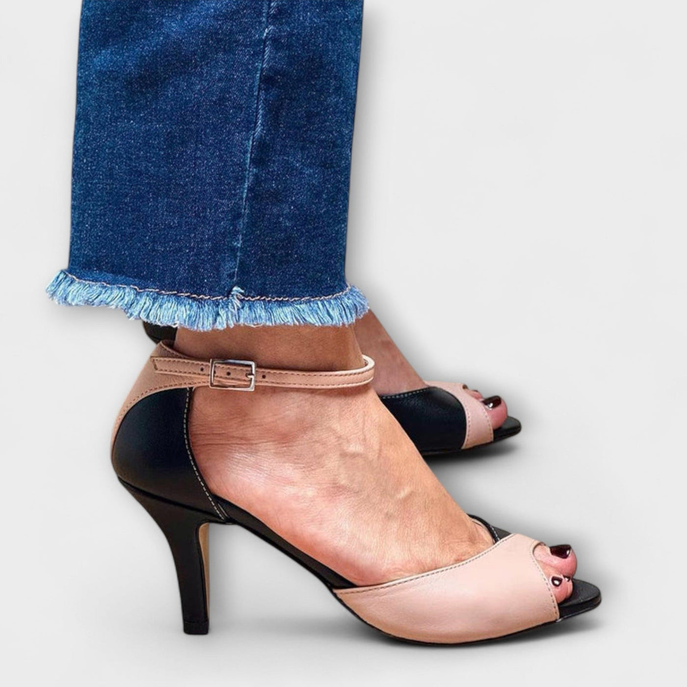 Andrea™ | Elegantné Lodičky s Remienkom