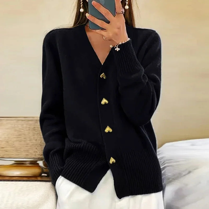 Grace - Srdcový Cardigan s Tlačidlami
